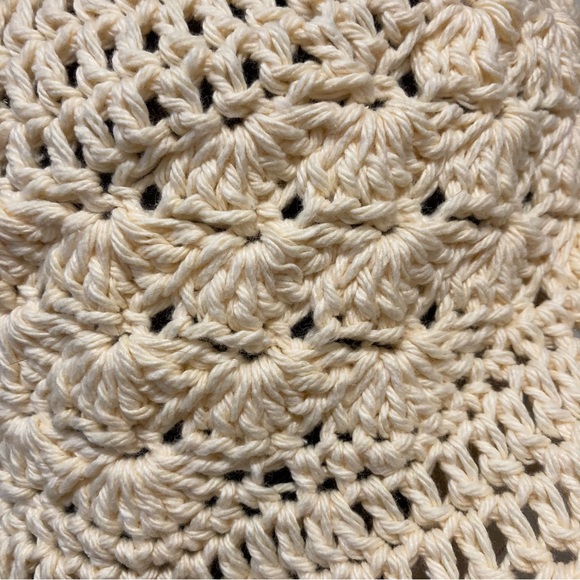 Soft, buttery yellow, cotton hand knit ladies, bucket hat - Picture 3 of 6